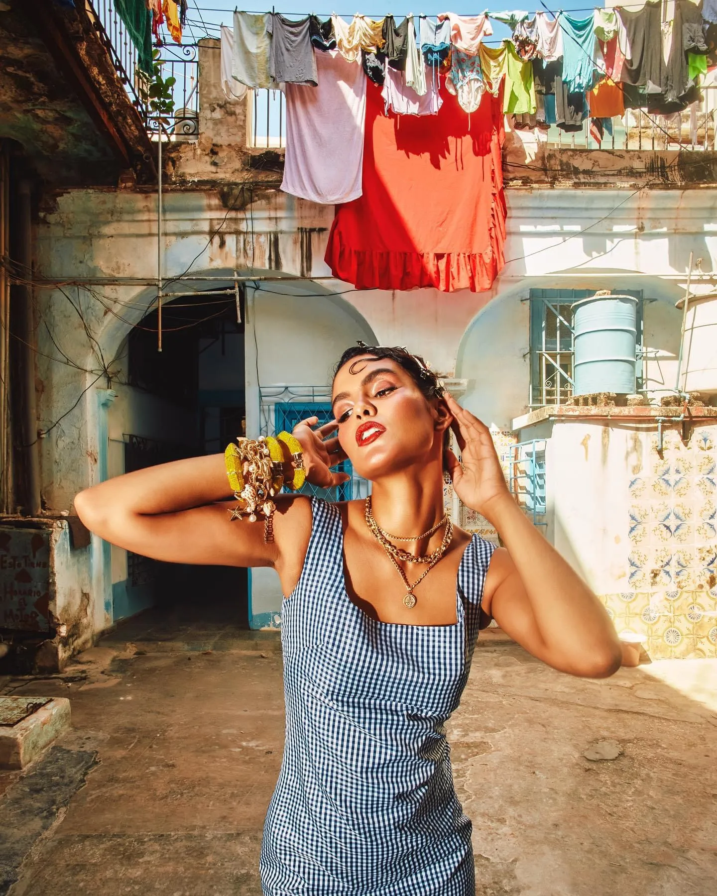 El Solar, look 13